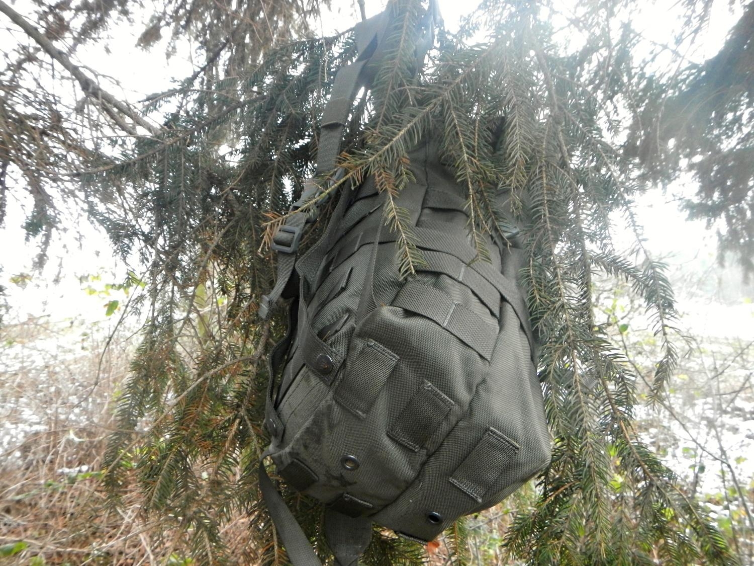 Modular Assault batoh v dešti