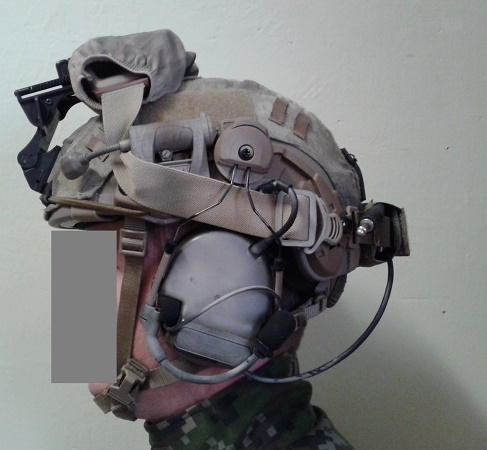 Uchycení sluchátek PELTOR na helmé OPS-CORE pomocí adaptéru Z-Tactcial Z041